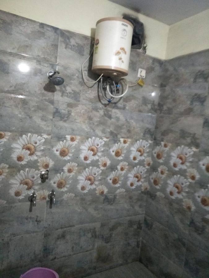 Hotel Shiv Mahima Inn By Wb Inn Allāhābād Junction Exterior foto